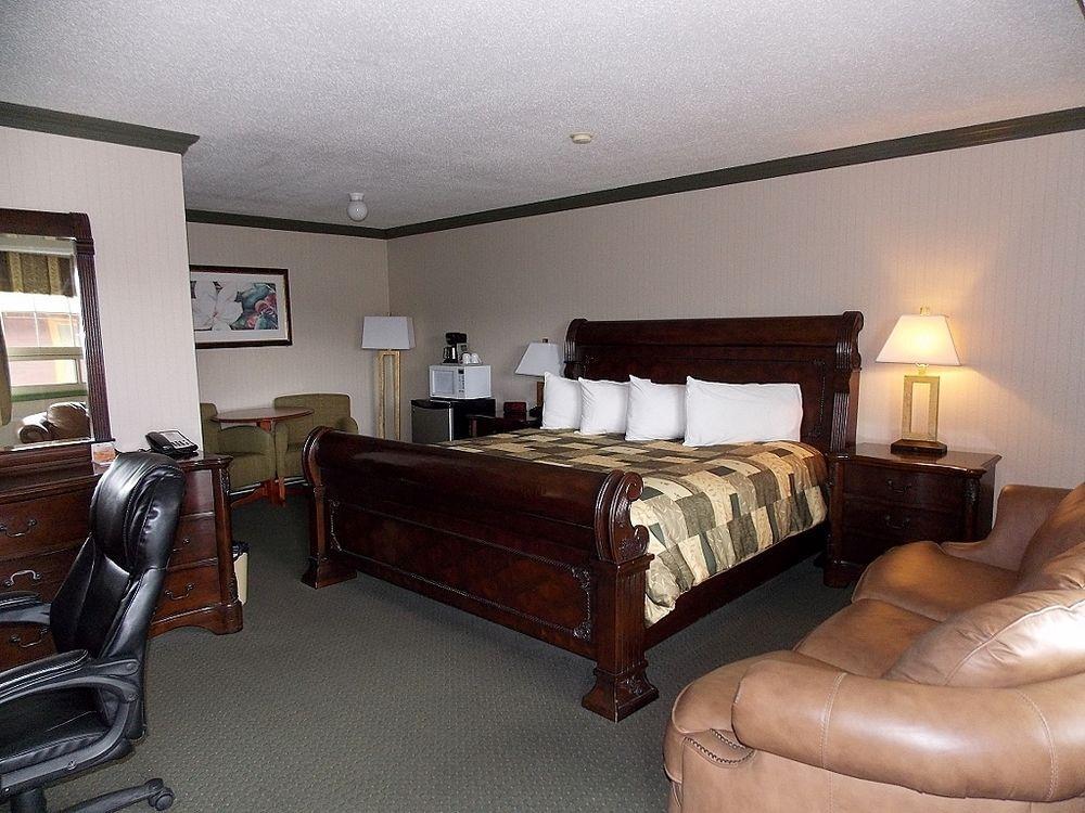 Travelodge By Wyndham Motel